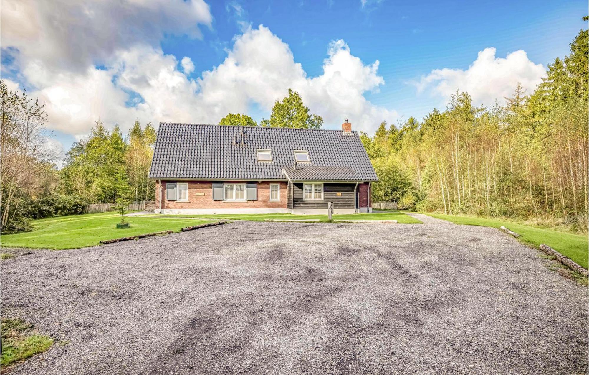 Amazing Home In Rijssen With Wifi Экстерьер фото